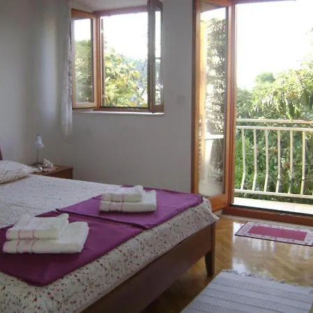 Immaculate 6-bed In