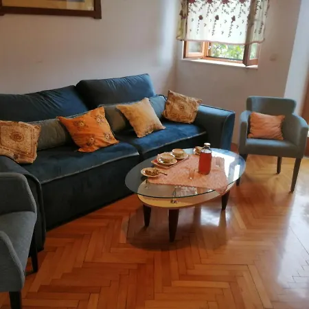 Immaculate 6-bed In ヴィラ *