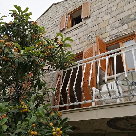 Immaculate 6-bed In ツァヴタット